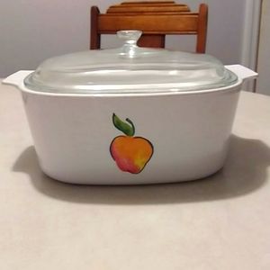 Corning ware large peach casserole dish + lid